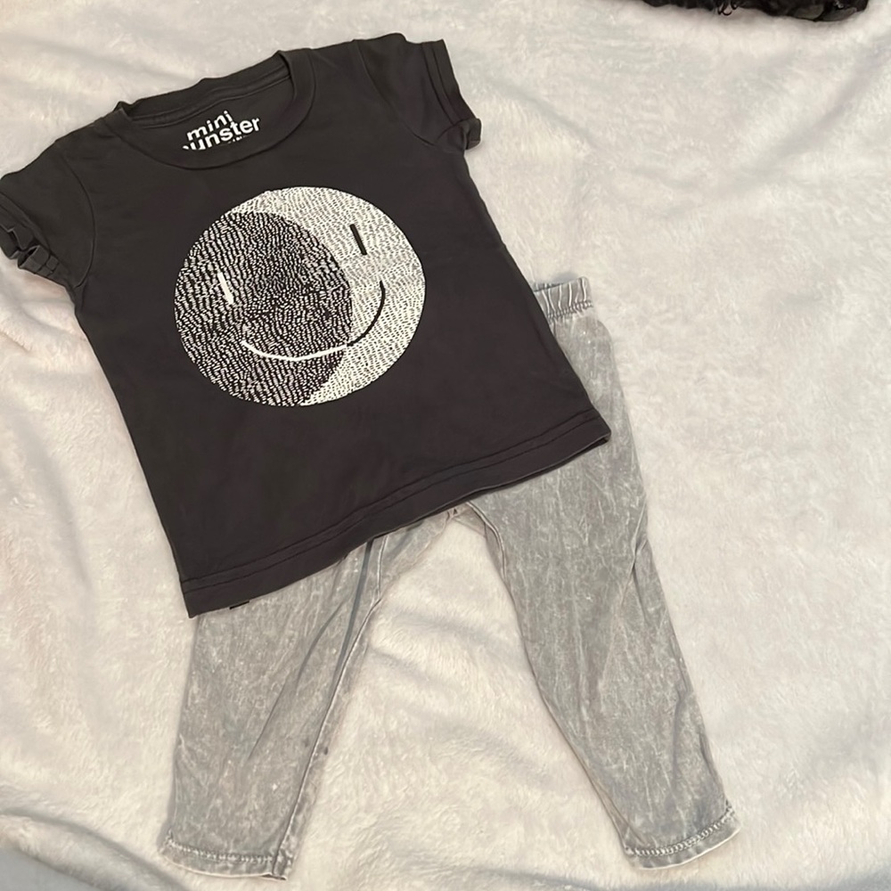 Munster baby short and pants set